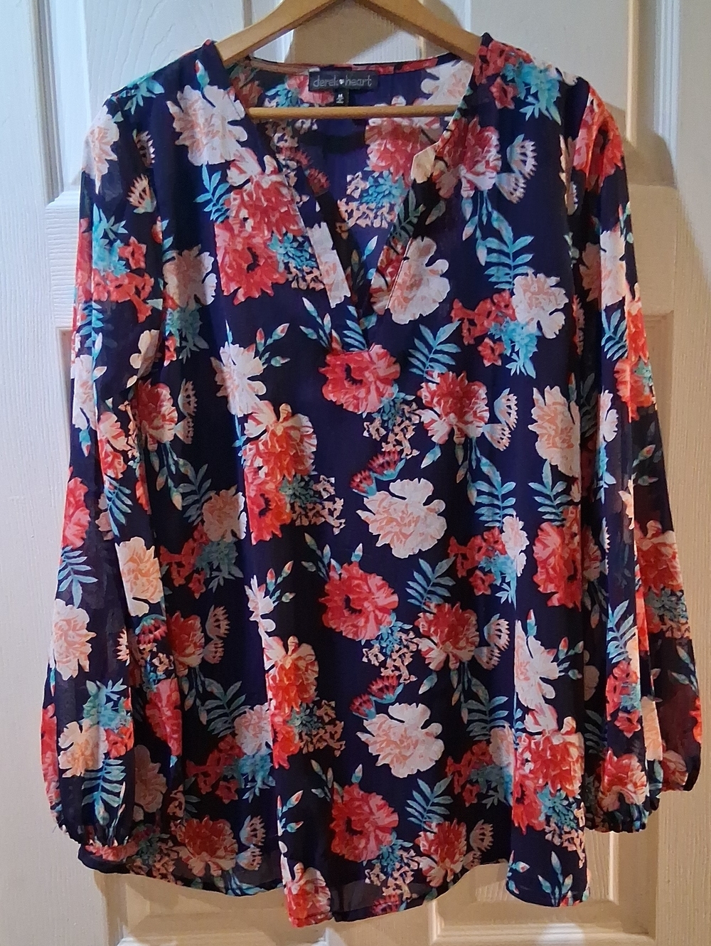 Derek Heart Navy Floral Split-Neck Long Sleeve Tunic